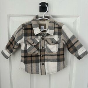 NWT Baby Gap Plaid Shacket, size 6-12 months